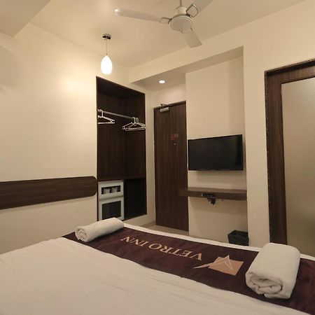 Hotel Vetro Inn Surat Ngoại thất bức ảnh