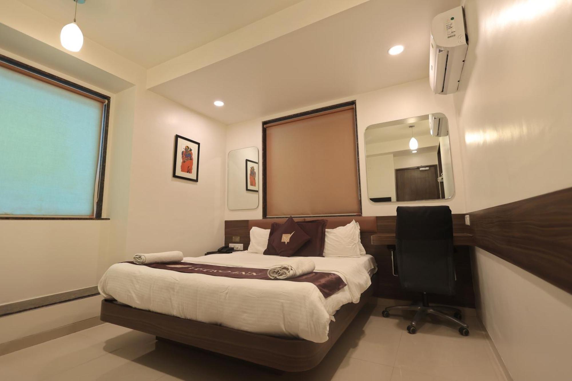 Hotel Vetro Inn Surat Ngoại thất bức ảnh