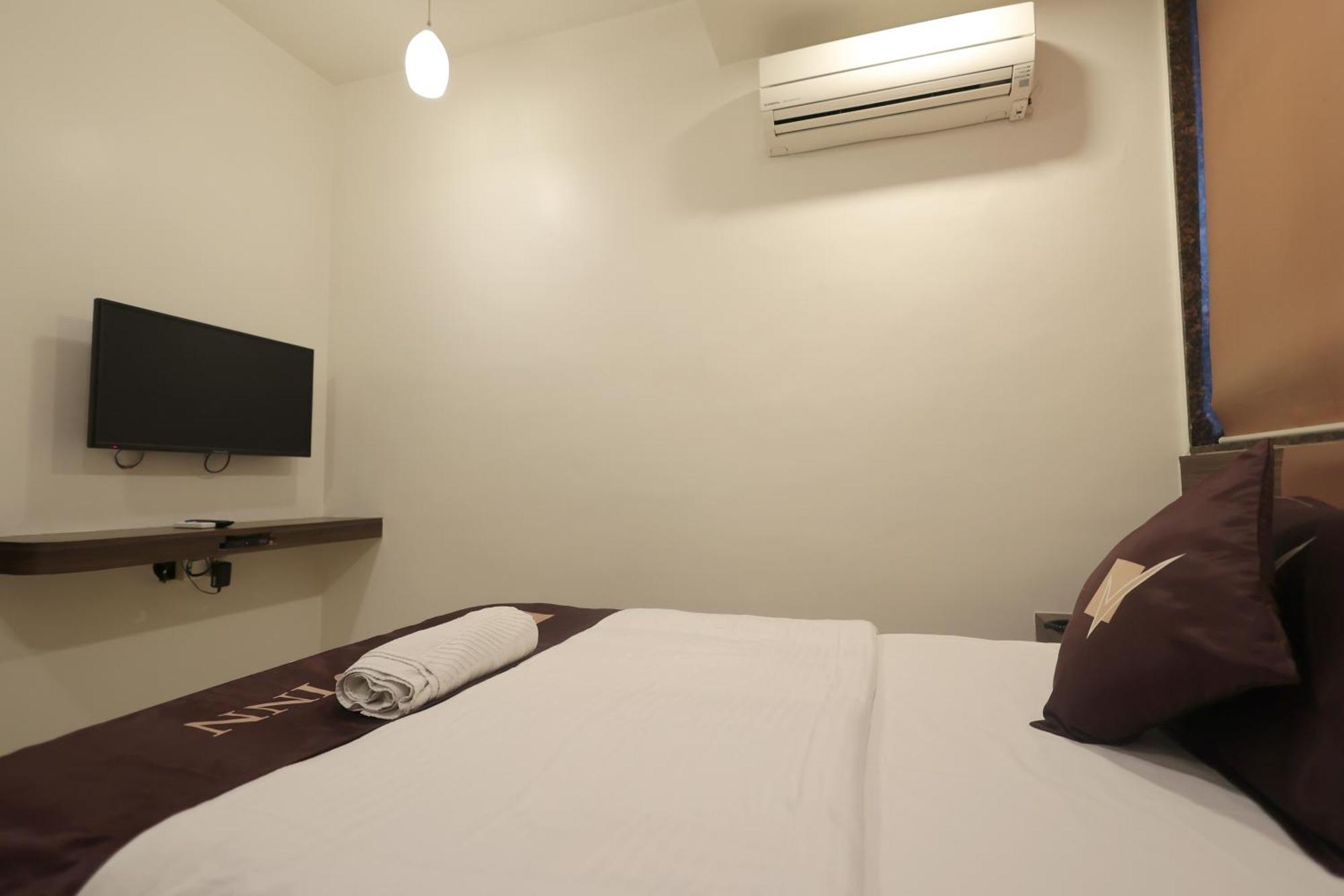 Hotel Vetro Inn Surat Ngoại thất bức ảnh